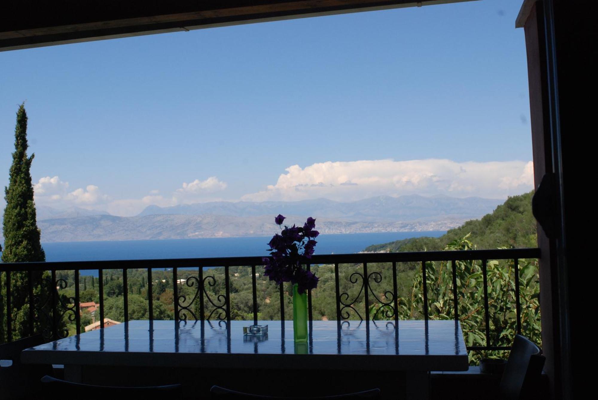 Odyssey Villas Kassiopi Bilik gambar